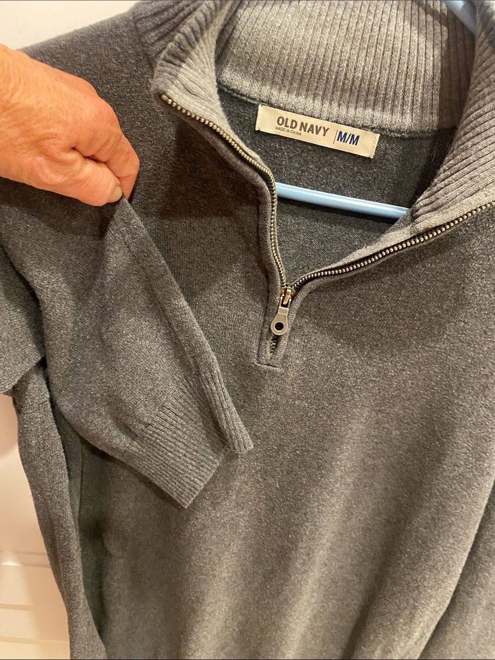 Old Navy Men’s Classic Dark Gray Half-Zip Cotton Sweater Size Medium - Picture 4 of 14